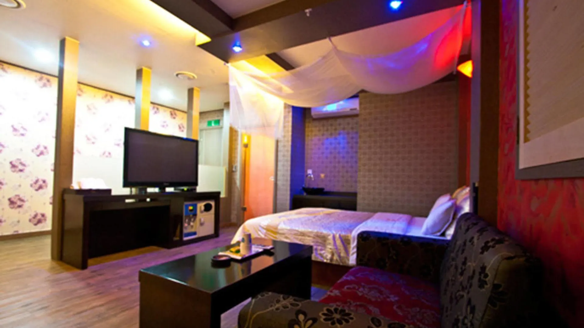 M Motel Soraepogu Incheon 2*,